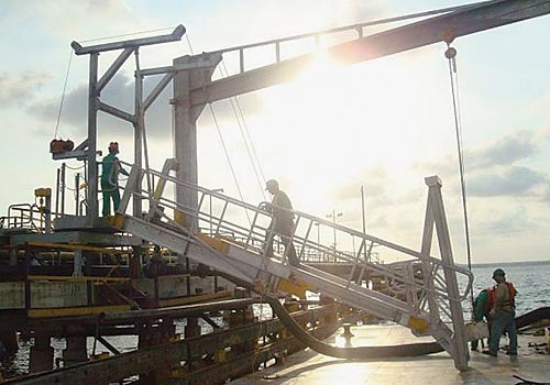 Access barge gangway1